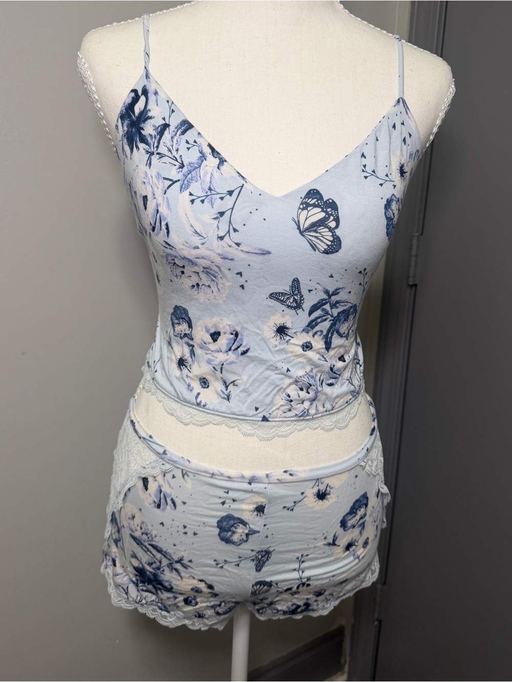 Victoria's Secret Light Blue Floral Lace Cami & Shorts Sleep Set